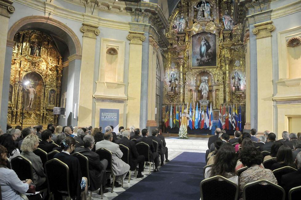 Foto de la ceremonia de inauguración de la IX Conferencia Iberoamericana de Justicia Constituiconal